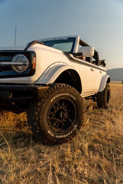 Load image into Gallery viewer, 2021-2025 Ford Bronco Fender Flares Maxlider Vintage Style - 4 DOOR