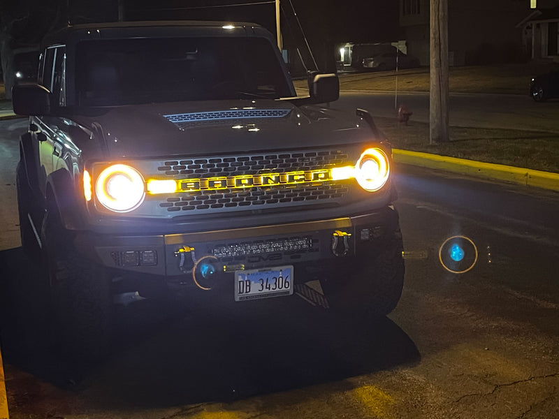 Load image into Gallery viewer, ORACLE Lighting Oculus™ Bi-LED Projector Headlights for 2021+ Ford Bronco
