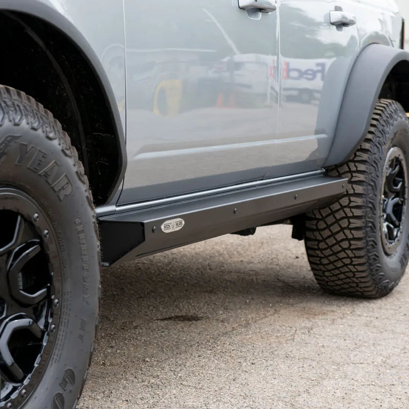 Load image into Gallery viewer, Rockslide Engineering Power Steps - 2021-2025 Ford Bronco Side Steps 4 Door -BD-SS-300-BR4